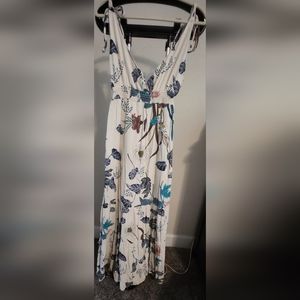 Hem and thread size L maxi dress with inside lining